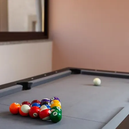 Pearl, Center أوباتيا
