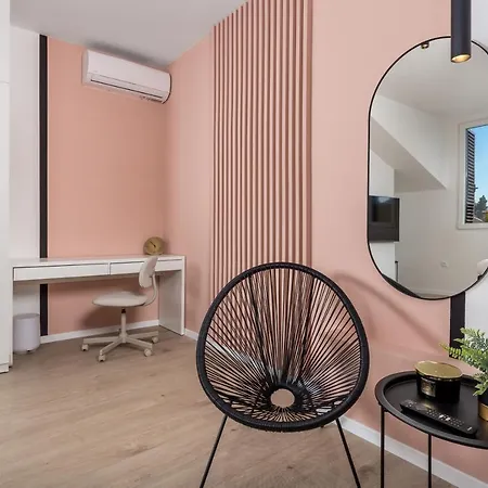 Pearl, Center Apartman Abbázia