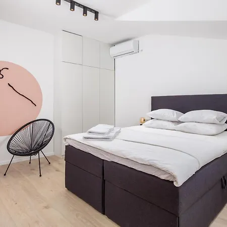 Pearl, Center Apartman Abbázia
