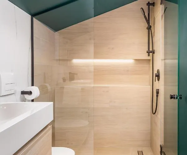 Pearl, Center Apartman *